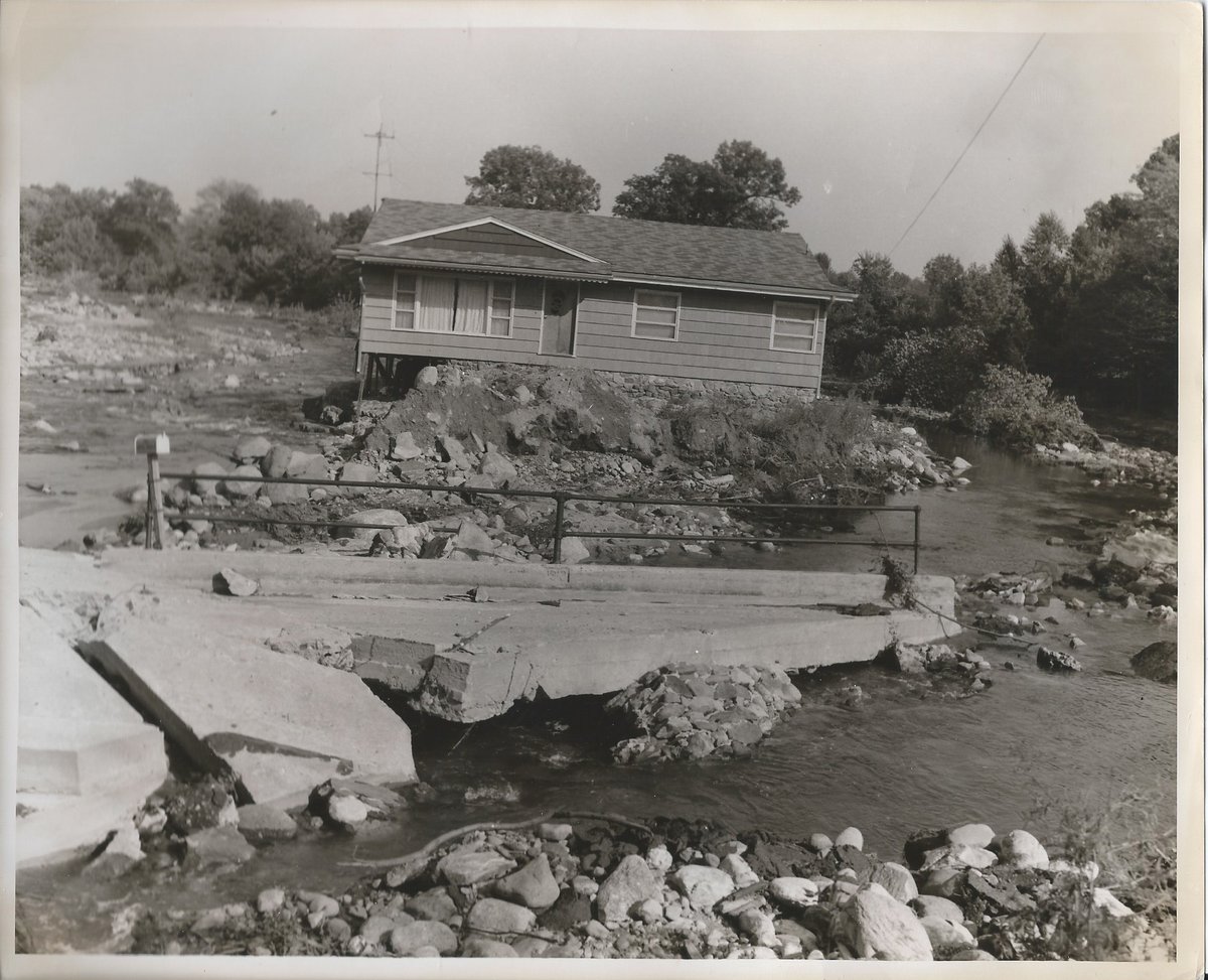BristolCtNet's tweet photo. "Then" and "Now" pictures of Bristol, Week #4.
Pic #1, August 1955, just after the flood
Pic #2, October 2021 (Google Maps)
I do not know the owners of this house, then and now
The house somewhere north of Route 6 (Approx. 3.7 miles from the center of town) 
Enjoy! https://t.co/H8DhI1LXLT