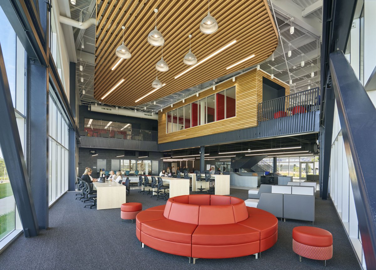 CannonDesign's tweet photo. .@KirklandRanchAI is a trailblazing high school that prioritizes hands-on learning that equips students to successfully transition from high school to careers, or into college and beyond. Every aspect of the school has been carefully crafted to embody progress and innovation. https://t.co/NLEMWRHygc