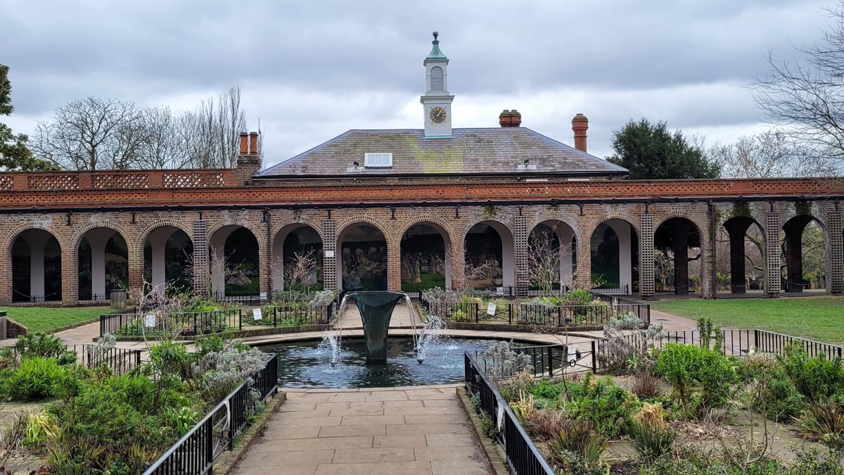 londonvisited's tweet photo. The beautiful and relaxing Holland Park...

 #londonunknown #londonviews🤩 #londonwalks👣 #londontour #londonforfamilies #london🇬🇧 #londonvisited #londonforfree #londononabudget #hollandpark https://t.co/5YzibiNg1s