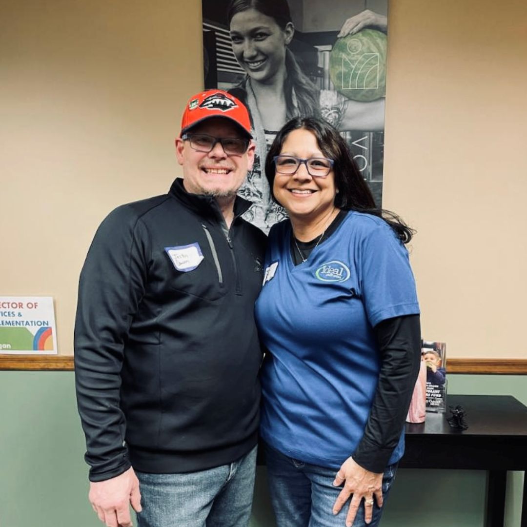IdealCU's tweet photo. Ideal CU was honored to volunteer @ValleyOutreach last night! Such a great experience to witness all they do for our Stillwater Community! Thank you, Valley Outreach, for having us! "Tสแด ษขสแดแดแดแดsแด ษขแดแดแด
ษชs แดกสแดแด แดกแด แด
แด ๊ฐแดส แดษดแด แดษดแดแดสแดส'' #CUforward https://t.co/2vwMeQiR2Y