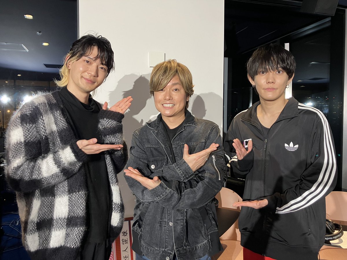 FrGygpCaYAkpJW-.jpg?format=jpg