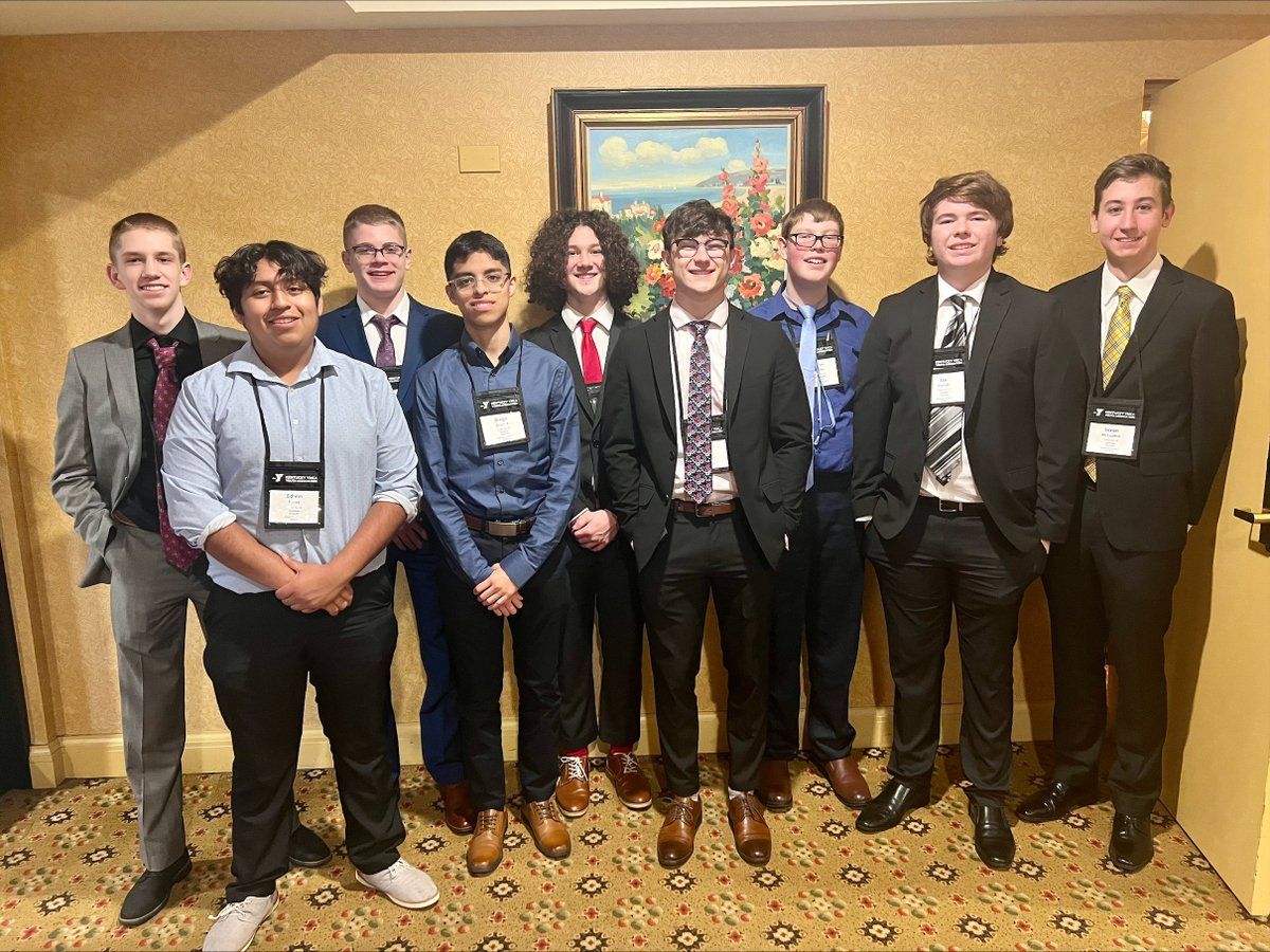 TC_Schools_KY's tweet photo. Over the weekend, members of TCHS Y-Club attended the 2023 Kentucky United Nations Assembly (KUNA) in Louisville!
๐https://t.co/nf3vNUi7MP
#tcpride #tchs #YClub #expectgreatness https://t.co/ZEeh6U6jQY