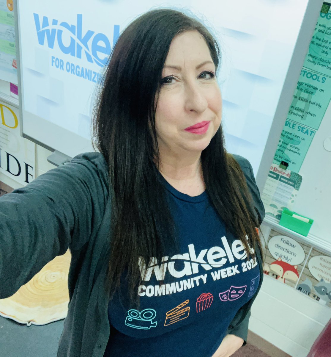 BrunosClass's tweet photo. Excited to show some @PrideRidge staff how to use @wakelet to organize resources, pace a unit, and collaborate with their teaching teams today! #edtech #blendedlearning #edutwitter #teachertwitter #wakeletwave @D202ITC #TechnologyCoach https://t.co/wywFcrJQcK