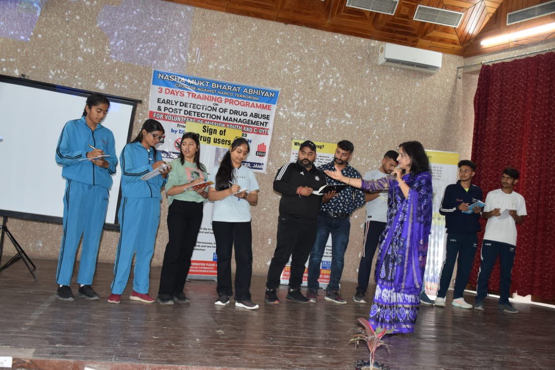 MAMTA RAJPUT,JKAS (@mamtarajput87) on Twitter photo Crusade against narco terrorism- inauguration of 3 days training program for the volunteers of mission youth and C Dyte candidates for combating drug abuse under NMBA in distt Jammu <a href="/AvnyLavasa/">Avny Lavasa</a> <a href="/listenshahid/">Shahid Choudhary</a> <a href="/socialwelfarejk/">Social Welfare Department, J&K</a> <a href="/NMBA_MSJE/">Nasha Mukt Bharat Abhiyaan</a> <a href="/OfficeOfLGJandK/">Office of LG J&K</a> <a href="/manojsinha_/">Manoj Sinha</a> <a href="/diprjk/">Information & PR, J&K</a> Crusade against narco terrorism- inauguration of 3 days training program for the volunteers of mission youth and C Dyte candidates for combating drug abuse under NMBA in distt Jammu <a href="/AvnyLavasa/">Avny Lavasa</a> <a href="/listenshahid/">Shahid Choudhary</a> <a href="/socialwelfarejk/">Social Welfare Department, J&K</a> <a href="/NMBA_MSJE/">Nasha Mukt Bharat Abhiyaan</a> <a href="/OfficeOfLGJandK/">Office of LG J&K</a> <a href="/manojsinha_/">Manoj Sinha</a> <a href="/diprjk/">Information & PR, J&K</a>