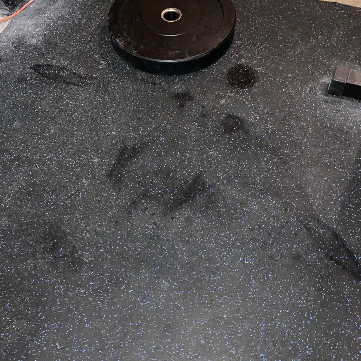TimGarrisonMO's tweet photo. Second favorite part of the day. 🏃🏻‍♂️🏋🏻‍♂️🤬🥵
#SweatAngel #CrossFit #RunJumpLiftRepeat https://t.co/JhKNdqbLBn
