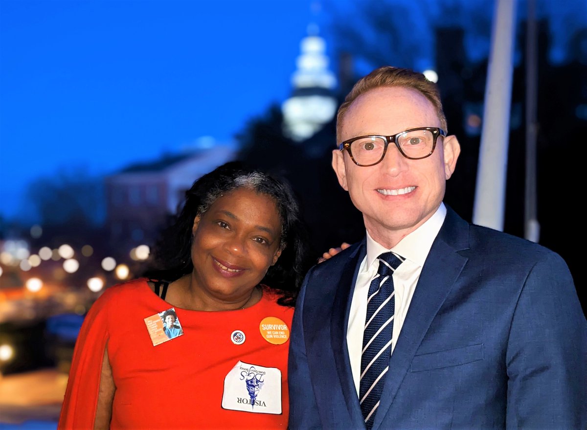 jwaldstreicher's tweet image. VICTIM&apos;S RIGHTS 🧵 Last week, I was honored to host @GAMTbird in Annapolis. Giselle, a @MomsDemand leader here in MD, has been incredibly generous to share her story with me--&amp;amp; the world. Her son Jaycee Webster was murdered in Silver Spring, in my legislative district.