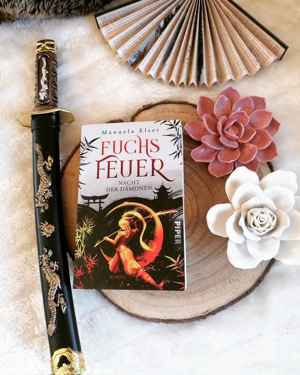 Letanna_Astrid's tweet photo. Bei mir gibt es jetzt noch ein neues Currently Reading. Habe schon viel Gutes gehört und bin neugierig geworden.
#currentlyreading #fuchsfeuer #piperdigital #piperverlag #fantasybooks #fantasybücherliebe #lesenmachtglücklich #manuelaelser https://t.co/XcIxXllruG