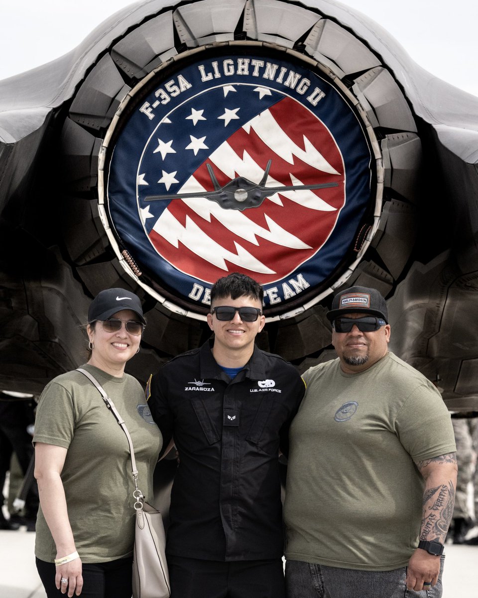 F35demoteam's tweet photo. SrA Zaragoza Yuma’s Hometown Hero ☀️ 

Zaragoza had the opportunity this weekend to come back to his hometown of Yuma, Arizona to perform in front of his family.

While in his hometown he also spoke to student from his former middle school. Check out what he had to say! https://t.co/T07wxClwhc
