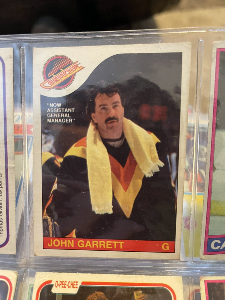 huntervant's tweet photo. @SNJohnGarrett going through old cards https://t.co/MK5RqxmSvG
