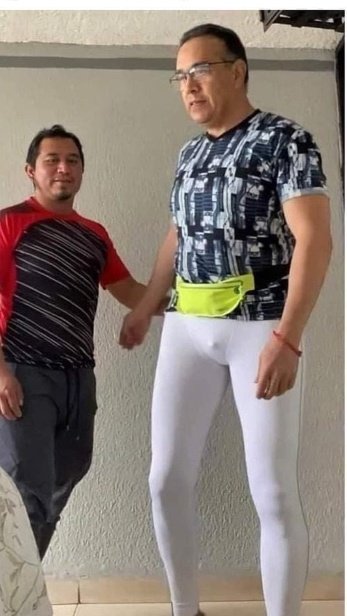 JessicaN_86's tweet photo. @Fran003Franco @Farmer_Agro10 🤣🤣🤣🤣 no creo que tenga con que cañar usted.... así de chiquito lo debe de tener, como el lagarto prada 👇👇👇🤣🤣🤣🤣🤣🤣🤣🤣 https://t.co/waZFEMHKTr