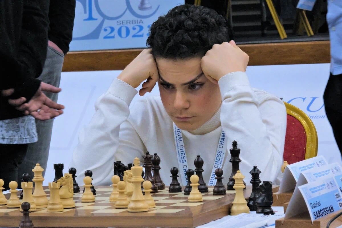 tsfresmi's tweet photo. ♟️IM Ediz Gürel Dünya Kupası’nda! Seninle gurur duyuyoruz Ediz!🇹🇷🤍❤️

♟️Avrupa Bireysel Satranç Şampiyonası'nda harika bir performans sergileyen ve ikinci GM normunu da almayı başaran genç yıldızımız IM Ediz Gürel, final turunda aldığı galibiyetle büyük bir başarıya daha imza attı. Gürel bu galibiyetle bu yıl Azerbaycan'da düzenlenecek FIDE Dünya Kupası'na katılmaya hak kazandı. 👏

♟️Sporcumuzu kutluyor, başarılarının devamını diliyoruz. Yolun açık olsun!
