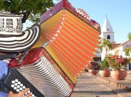 Emisora940am's tweet photo. El #Vallenato sus exponentes, historia, versos y melodías de todas las piezas sonoras, suenan en #PuroFolclorVallenato a las 4 pm en #FrecuenciaU #940AM
@PuroFolclorV https://t.co/OyorIWtuQw
