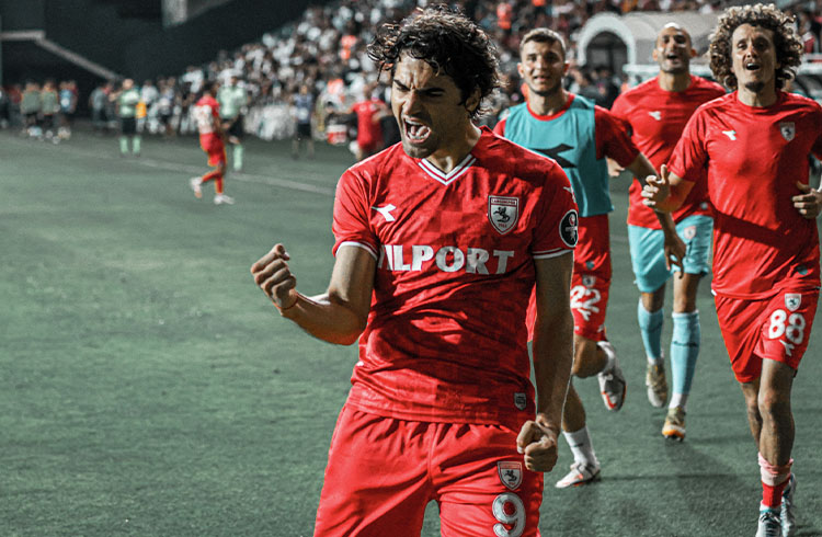 atakumbeltr's tweet photo. Lidere selam durun! 😎🔴
Süper Lig'e #Samsunspor
#SAMvBAN https://t.co/7kojHvxjPd