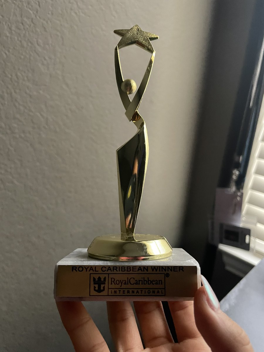 Won the hot shot contest!! We stay winning even in the middle of the ocean😁#hotshot #cruiselife #baller