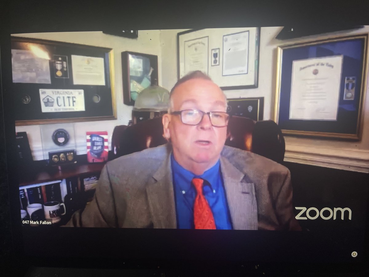 AletheiaFX's tweet photo. @glynco spreading the good word on #evidencebased #interrogation and shouting out @mariahartwig and  S.U.E. https://t.co/yHQ2cJdBuS