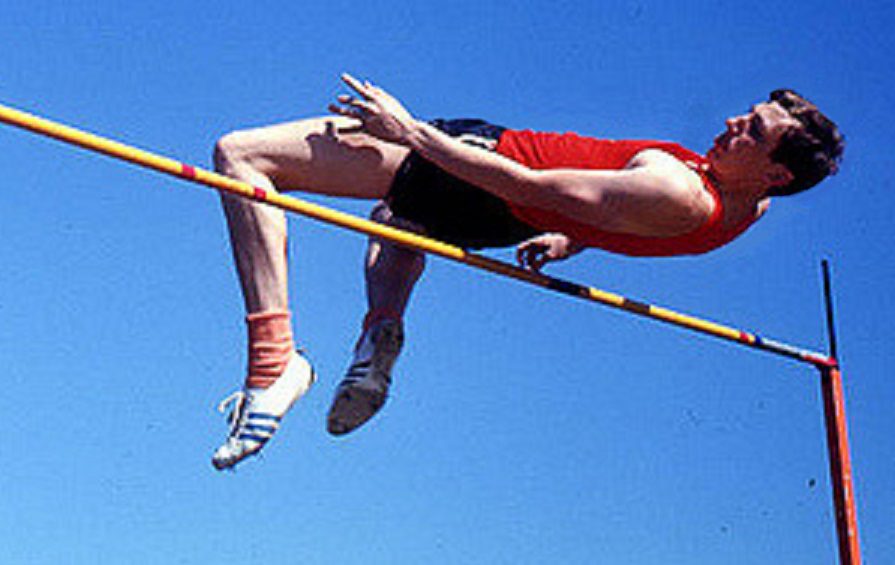 BelligeBeavs's tweet photo. We are immensely saddened to hear of the passing of @DickFosbury1.

Dick was super supportive of the podcast, encouraging and engaging from the start. It honestly meant the world to us. We wish we had the opportunity to tell him that.

Our condolences to his family.

#RIP Legend https://t.co/gtq397UyDF