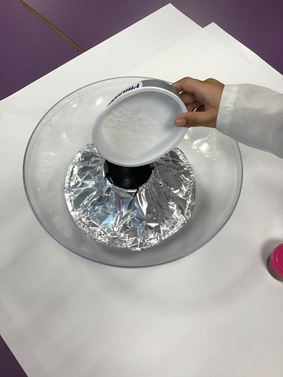olive__preston's tweet photo. Volcano experiments in Year 3 #Predictions #Experiments #ScienceSuperLearningDay #Ambition #WeAreSTAR https://t.co/zIi4zSZYXQ