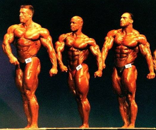 MuscleMecca1's tweet photo. Who wins this pose?  Dorian, Shawn &amp; Nasser at the 1996 Mr. Olympia!!!
https://t.co/wMOWhIiMxN
#lobforever #bodybuilding #bodybuilder #gym #gymlife #gains #oldschoolbodybuilding #mrolympia #Dorian, #Shawn  #Nasser #ifbb #ifbbpro #bigramy #cbum #hadichoopan #arnoldschwarzenegger https://t.co/jSZTDnAufZ