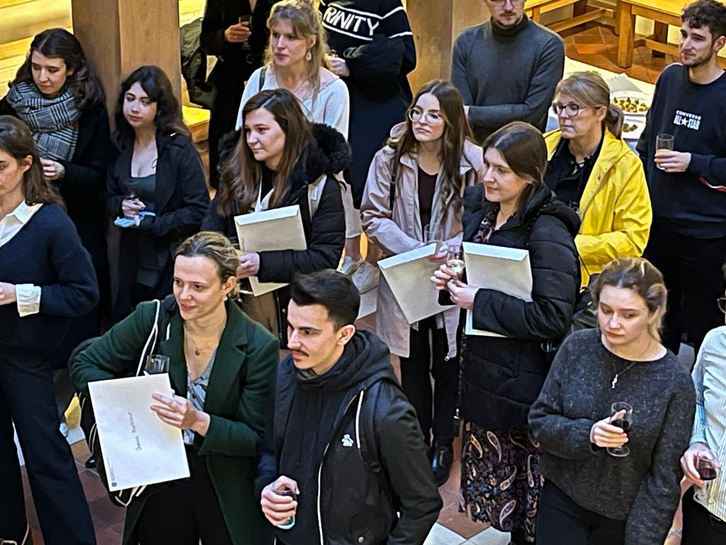 tcdglobal's tweet photo. We had a fantastic time celebrating with the Trinity European Excellence awardees at @tcddublin! 🇪🇺🎓 Hosted by #TrinityGlobal & the Head of Admissions, it was a great opportunity for the awardees to meet, network and collect their certificates. Congratulations to all! https://t.co/GBNGAh2edz