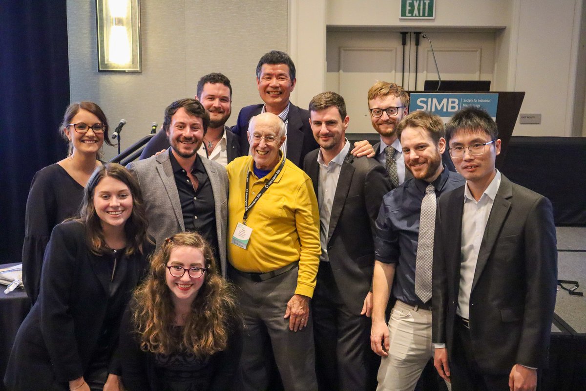 lab_shen's tweet photo. The Shen Lab started the year at  @SIMB_Microbio!  #Genomics https://t.co/aXBoYdUx18