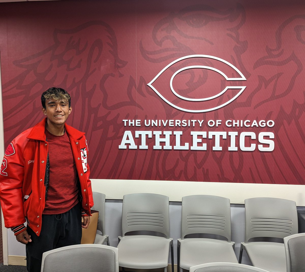 Thank you to <a href="/CoachMAllenFB/">Montell A. Allen II</a> and Coach Andrews for taking the time to show me around the campus and letting me know a little about the football program. Also, thanks for the overall message Coach. 
<a href="/uchicagoath/">University of Chicago Athletics</a> 
<a href="/NCSA_Football/">NCSA_Football</a>