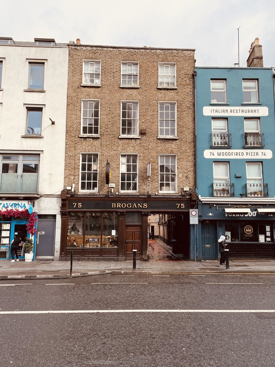 cathal686's tweet photo. Day 72. #100daysofwalking
#pubsofdublin @NTBreakfast @NewstalkFM https://t.co/iR2xoeZk2Y