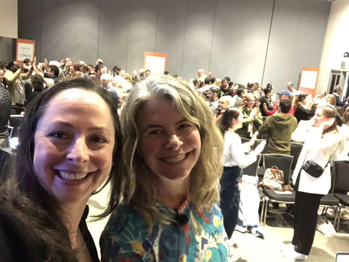 We just had a packed session <a href="/sxsw/">SXSW</a> on connections and collaborations between artists and scientists. So much fun! <a href="/krening/">karen ingram</a>