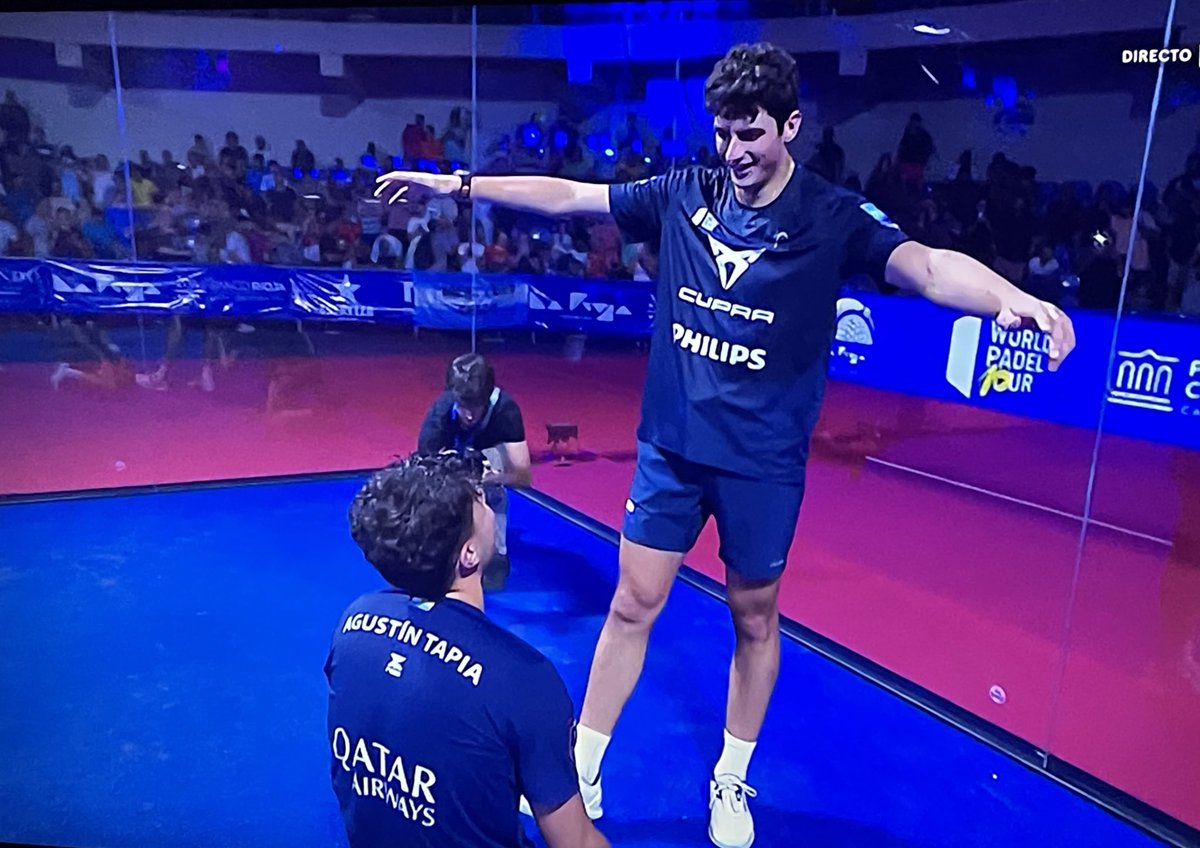 Brutal lo de estos dos veteranos 🤣<a href="/agustapiacarp/">Agustin Tapia</a>