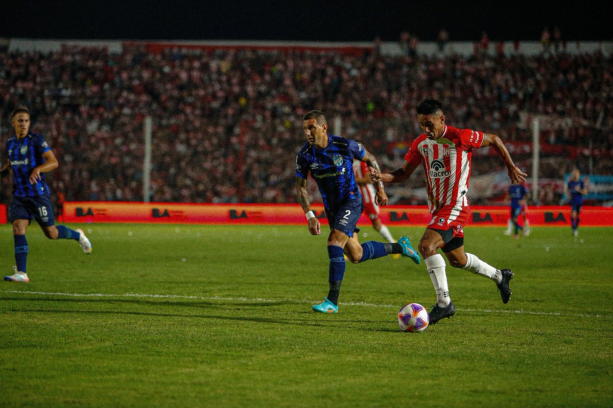 acá va, el mejor lateral en los últimos 10 años del club.