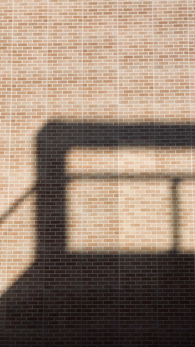bruno_ideas's tweet photo. Geometrics…
Squared Monday

.
.
.
#photography #streetphotography #geometricart #geometric https://t.co/D0xmgRzM4H