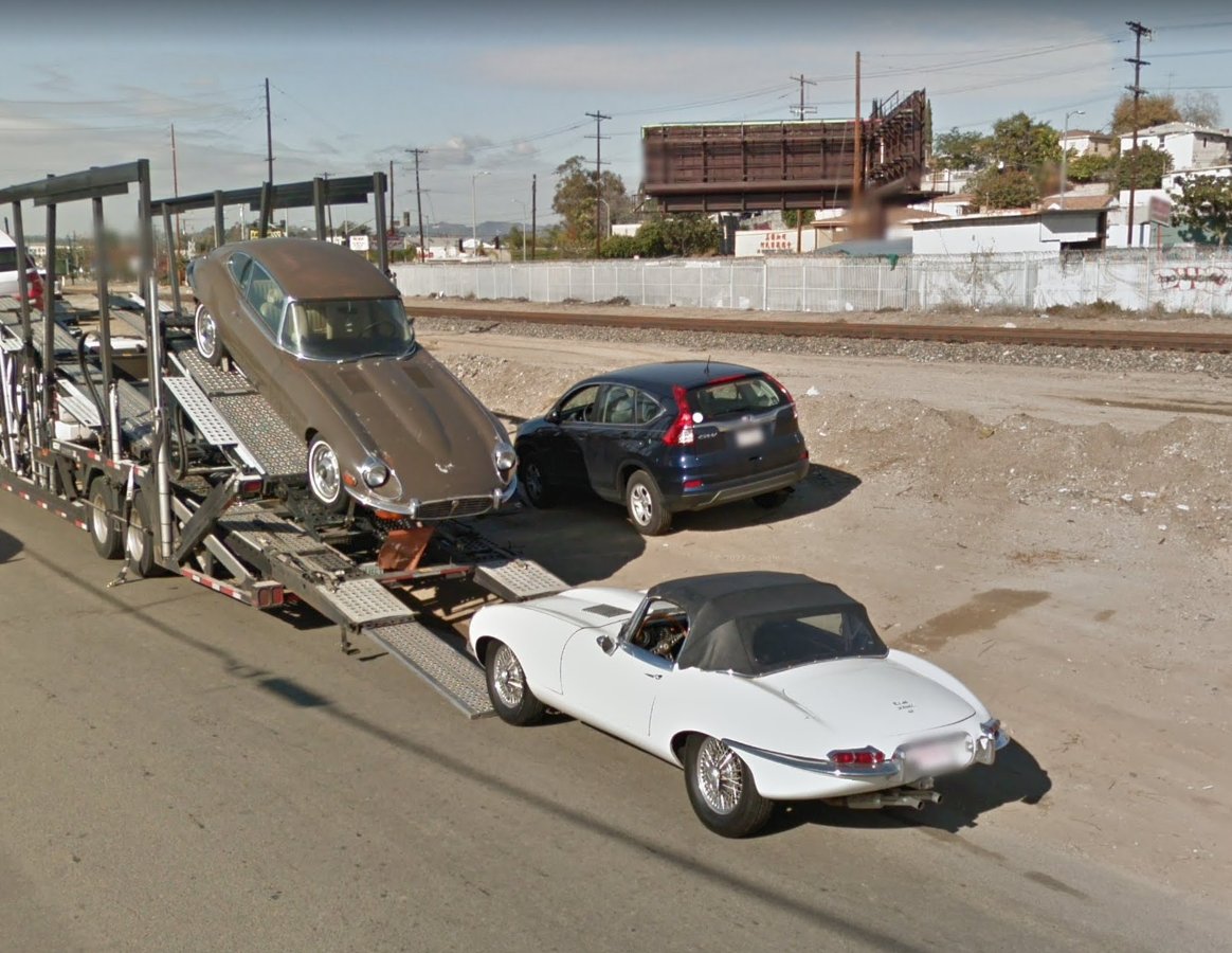 Cars_SV's tweet photo. Here's a selection of very interesting European Classics in american shores. A trio of E-Types, an Alfa Romeo Race Car (?), a Ferrari Mondial and I believe an a Jaguar XK
Cool bunch
LA, California, USA #SV_Classics https://t.co/LAa2Cluzgc