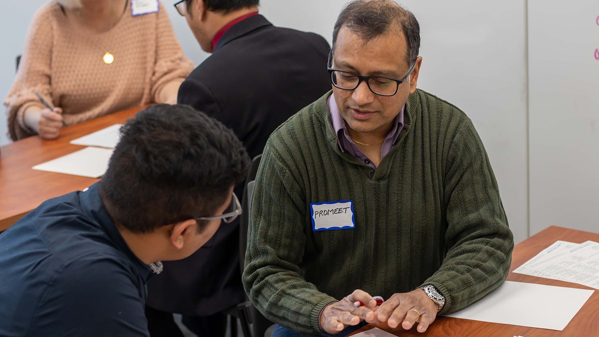 Recently, we hosted a Connect for Career Success Event. Representatives from a dozen employers as well as faculty and staff members reviewed resumes and conducted mock interviews. Students learned how to optimize their LinkedIn profile and could receive a professional headshot.