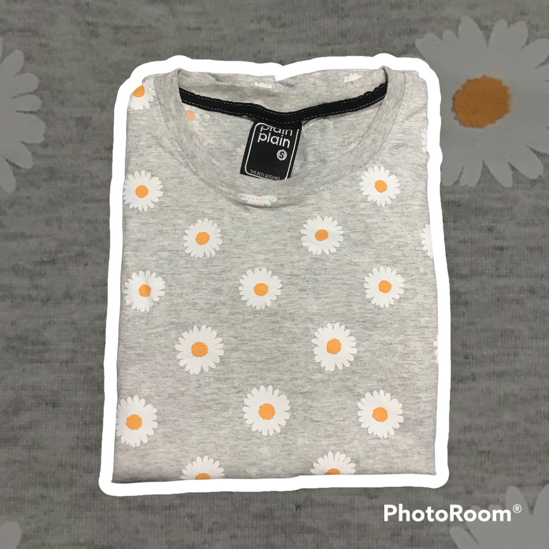 —— โล๊ะๆเสื้อตัวเอง ——-
🛍️ เสื้อยืดใส่ s ลายดอกเดซี่น่ารักคิ้วๆ 🌼
🛒 sale 30 บาท
📮ค่าส่ง 30 ไม่บวกเพิ่มซื้อหลายตัวในร้านเราได้งับ