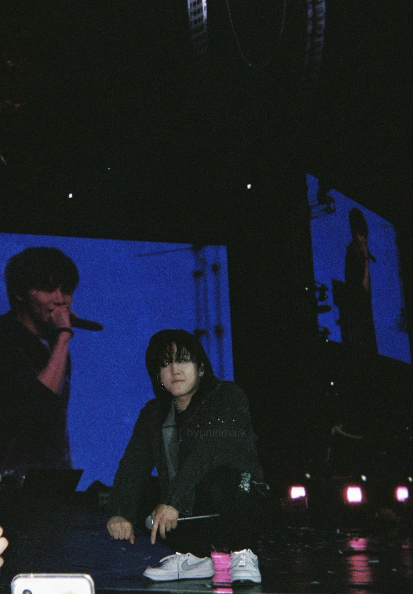 hyuninmark's tweet photo. stray kids maniac in manila film dump🎞️📸😭💗💚🖤🕸️ #SKZinMNL2023 #SKZinManila2023 https://t.co/UPCwK7Ij3w