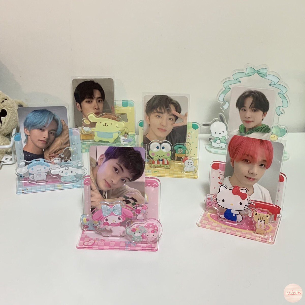 idreamiesu's tweet image. please rt 💘

♡ sanrio acrylic stand - random 1 from 9

𓂃꙳⋆ ในซองมีสแตนดี้ + เยลลี่ คับ🫶🏻
⋆⸜♡⸝⋆ 120฿ มัดจำ 60฿
🪄 ส่งกลับ ems
🏹 ซื้อยกกล่อง (9 ชิ้น) ได้ราคาพิเศษ

♡ รับบัตร / นัดรับ / ส่งแกรป

สอบถามสั่งซื้อ dm 🛼
#พรีเกาหลี #พรีออเดอร์เกาหลี #ตลาดนัดsanrio standee