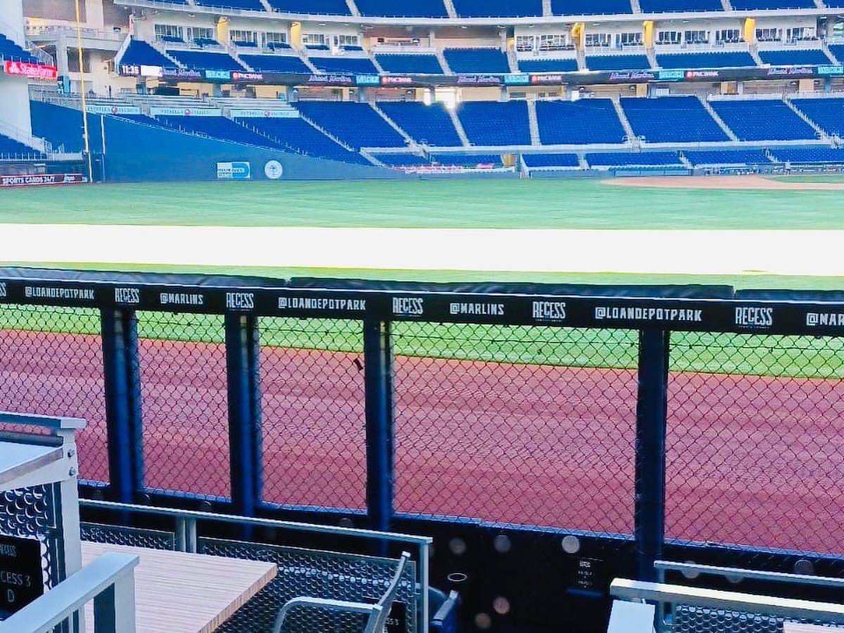 OAICorp's tweet photo. Miami Monday! This is some of the work we have done at @loanDepotpark for the 
@Marlins and the new season, good luck! 
.
.
.
#visualbranding #branding #mlb #baseball #marlins #miami #loandepot #springtraining https://t.co/LdZe1Bv5Dg
