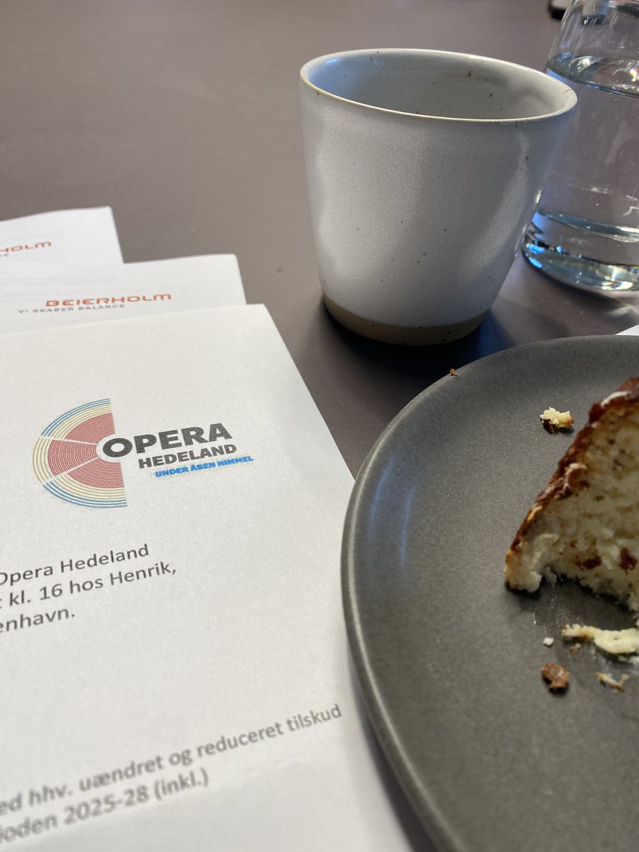 missmunter's tweet photo. Taler årsregnskab, #operahedeland og også #operarejsen på dagens bestyrelsesmøde 🌟🎶 https://t.co/mrawZNaphh