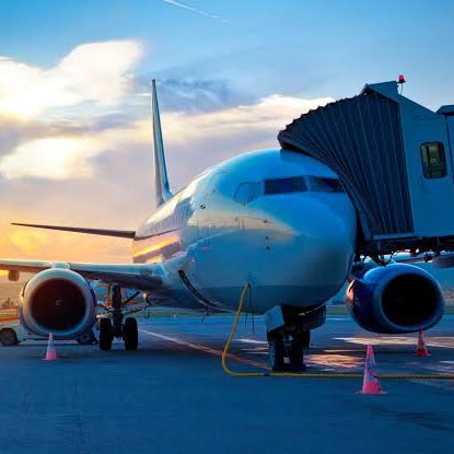 choquei's tweet photo. 🚨BRASIL: Governo Lula deve lançar programa com passagens aéreas por R$ 200 para aposentados, funcionários públicos e estudantes. https://t.co/DSTPZM94GM