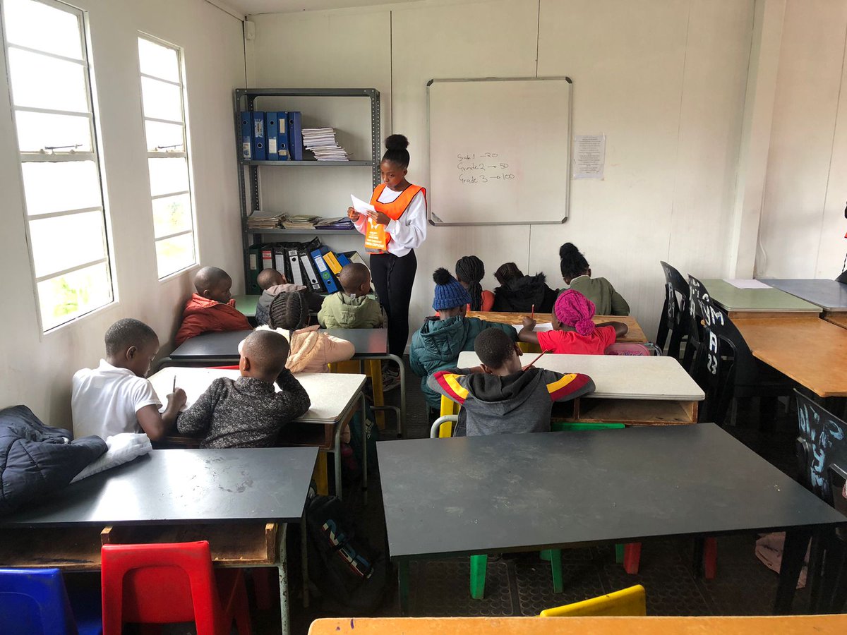 pyma_SA's tweet photo. Our Saturday programmes were in full swing with the support of UJ Tutors.
#UJTeam #SaturdayProgrammes #PYMA https://t.co/laOyip7BAH