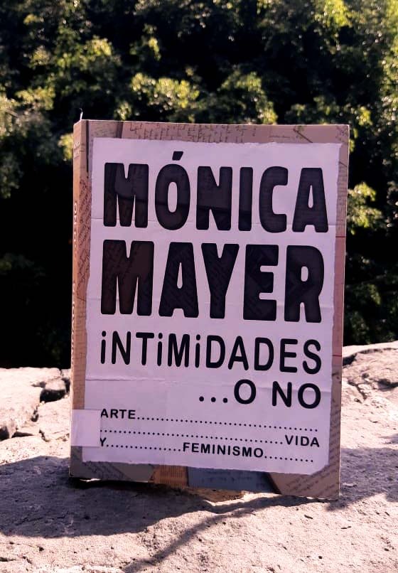 #Descubre  en la biblioteca de la ENPEG 'La Esmeralda'

El libro 'Mónica Mayer: intimidades... o no. Arte, vida y feminismo'

Para mayor información escribe a: enpeg.biblioteca@inba.gob.mx

#MujeresArtistas #8M #DíaInternacionalDeLaMujer