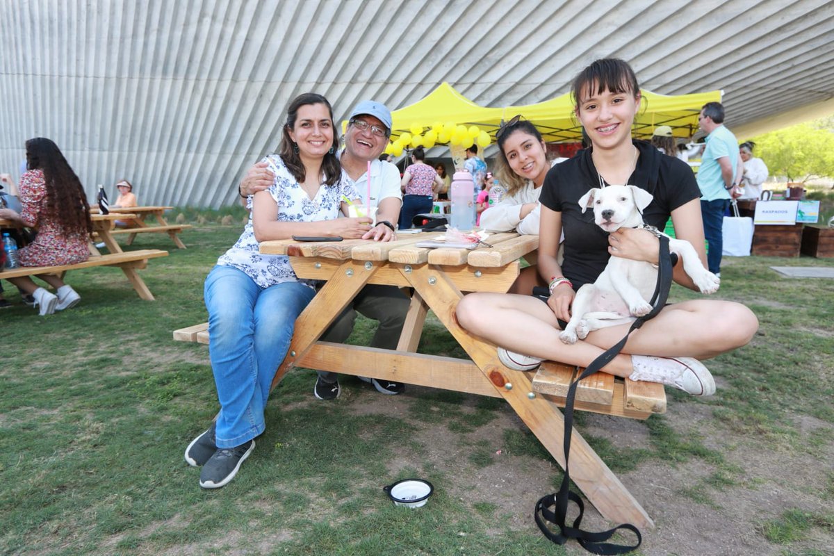 Ayer en el #DíadelPatrimonio, la comunidad disfrutó nuestras instalaciones en un día lleno de convivencia y diversión. 💛🐶🤩

¡Muchas gracias a todos y todas por asistir! 👏

#InspirandoTuMejorVersión