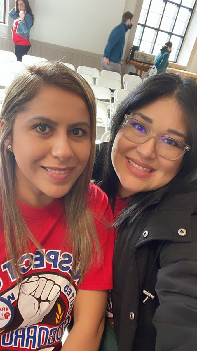 aleseade2022's tweet photo. #RespectUsExpectUs #TxLege @Edominguez_EDHS Teachers at Austin, Texas https://t.co/btpvulyWVY