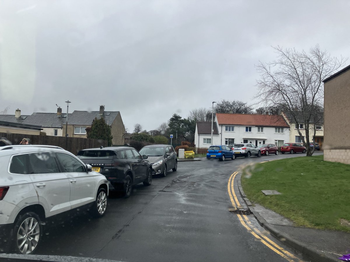 edinjoiner's tweet photo. Just another day on Oxgangs Bank @PentlandPS &amp; just another day that @edinhelp do nothing about it!
@polscotrpu will it take an accident before something is done ? https://t.co/hcfht2pmXV