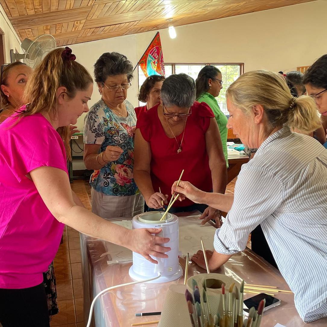 Kinetika (@kinetikapeople) on Twitter photo The Costa Rican Kinetika travellers have been busy over the weekend hosting the first of the workshops with community groups along the way including CASEM & the St Luis Community Centre in Puntarenas in #Monteverde!
 
#CostaRica #walkingarts The Costa Rican Kinetika travellers have been busy over the weekend hosting the first of the workshops with community groups along the way including CASEM & the St Luis Community Centre in Puntarenas in #Monteverde!
 
#CostaRica #walkingarts