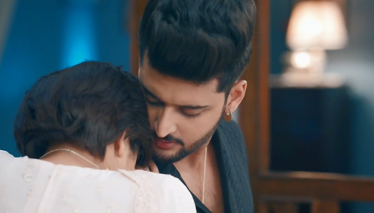 AnishaS_tweets's tweet photo. The show is a joke, but what top-tier chemistry, ufff! 🔥❤️

#AshiSingh | #ShagunPandey | #MeetOnZee https://t.co/EADpcYvmOf