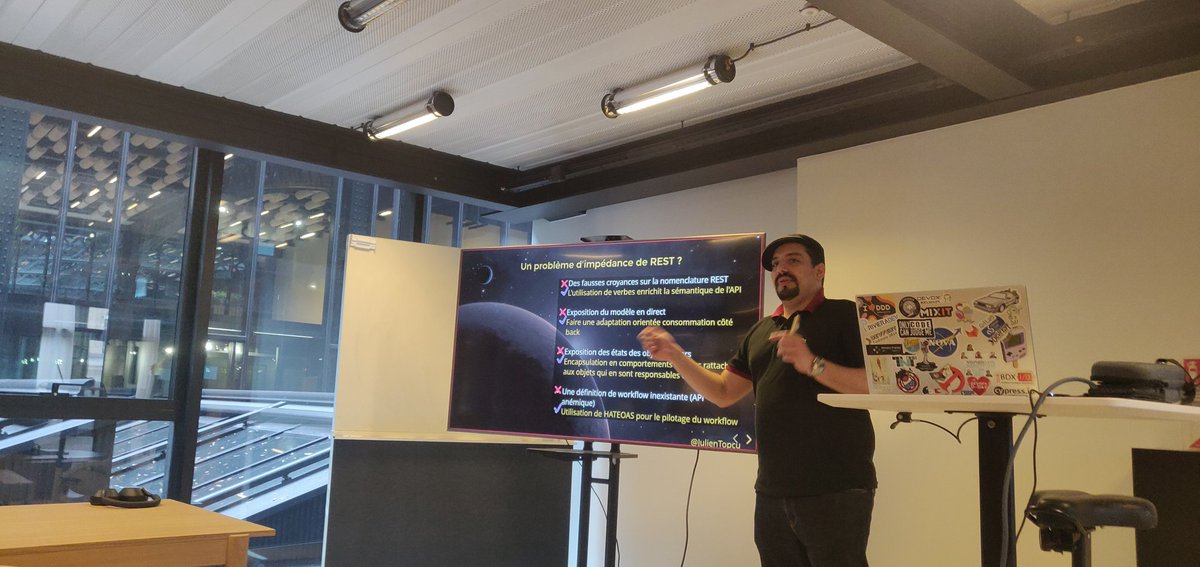 20uf_tech's tweet photo. BBL au top de @JulienTopcu. Merci de ta présence ! https://t.co/qpmEi5Kjz2