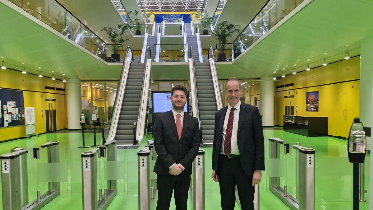 I was delighted to welcome <a href="/Bill_Esterson/">Bill Esterson</a> to #Ipswich and showcase the amount of talent, ambition and vision that we have here.

Huge thanks to <a href="/suffolkchamber/">Suffolk Chamber of Commerce</a> for gathering together such an impressive array of business leaders at <a href="/WTWcorporate/">WTW</a>'s iconic Willis Building.