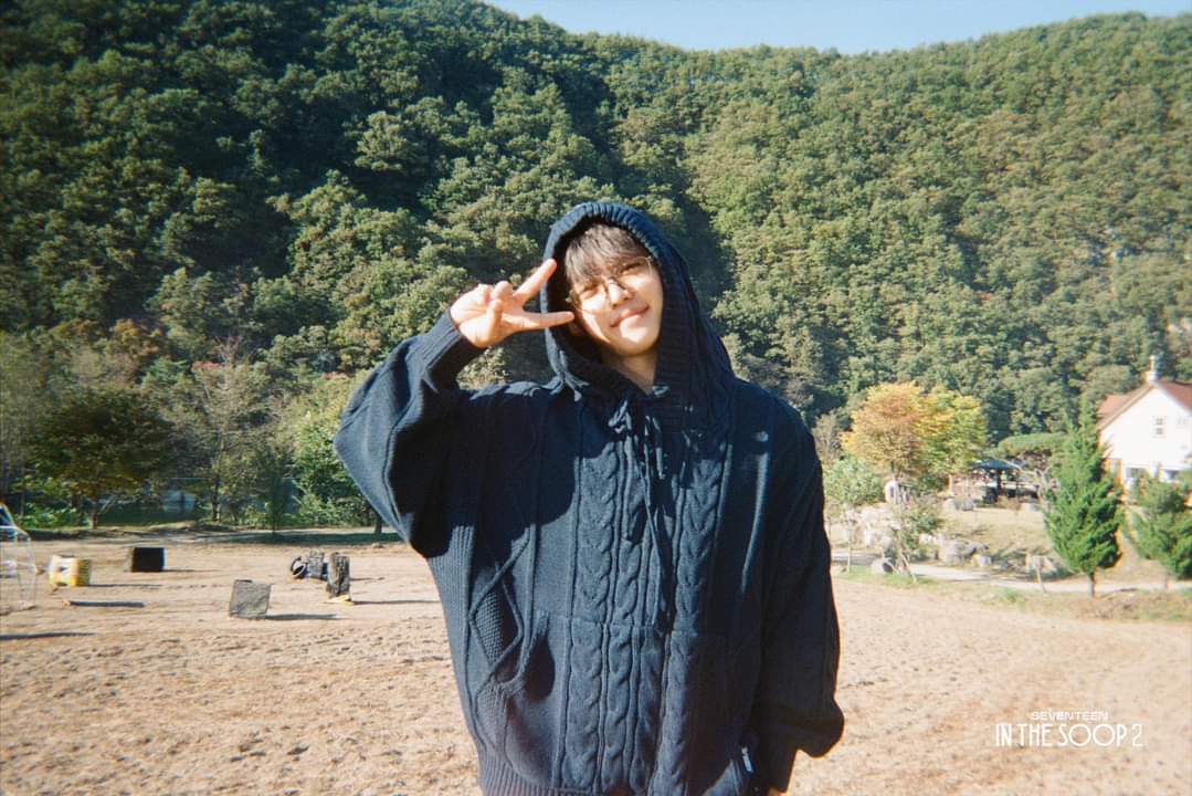 _ailcec's tweet image. my yellow💛