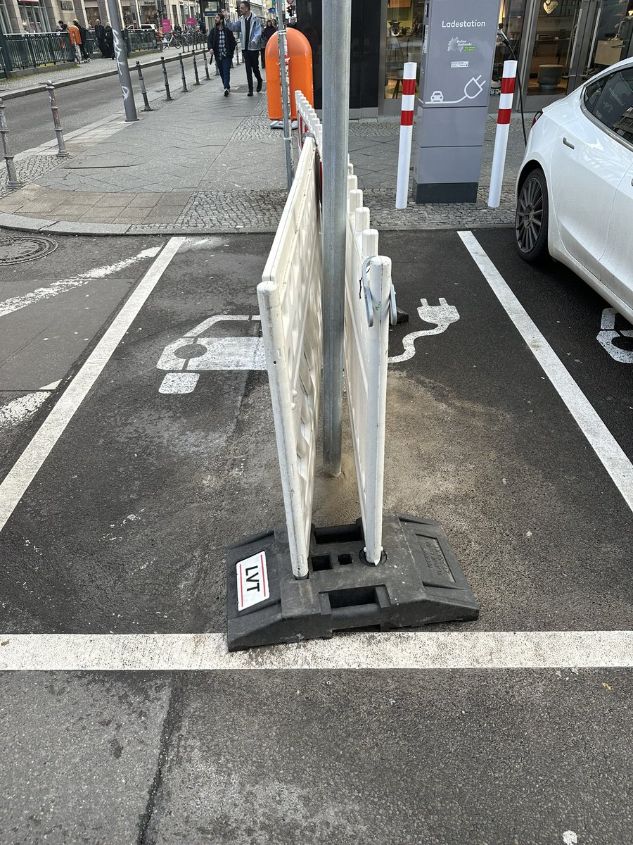 Bastian Roet tweet media