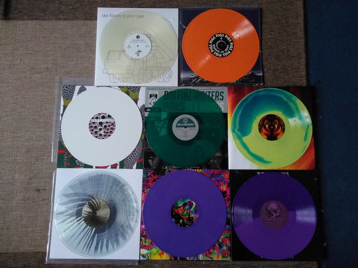PaulSimber's tweet image. It's been an awesome weekend of new music listening! @TheWarlocks @blackheliumband @down_bones Part Chimp @sexhandsband @WhiteHillsMusic @Pigsx7 @BJM_Band #NowPlaying  #NewMusic #vinylrecords